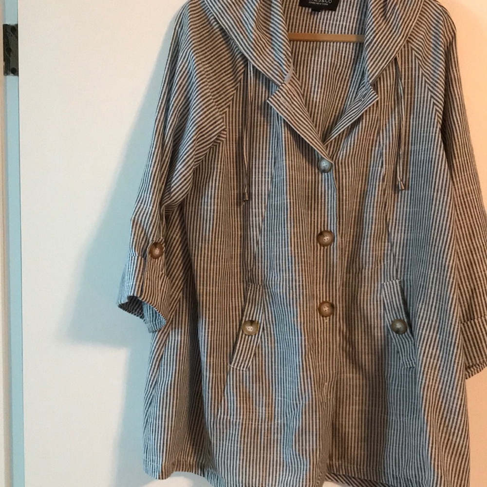 Jones & Co black/cream striped jacket.